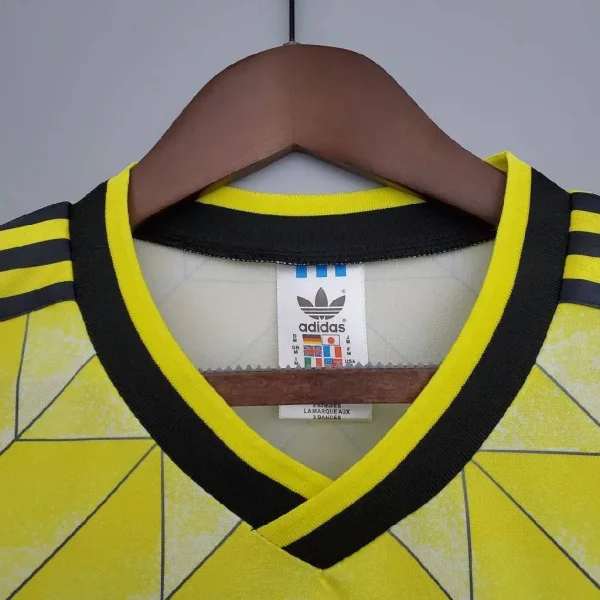 Borussia Dortmund 1989 Cup Retro Jersey