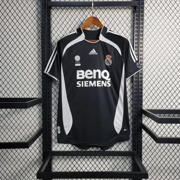 Real Madrid 2006/07 Away Retro Jersey