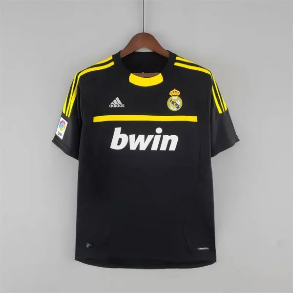 Real Madrid 2011/12 Goalkeeper Retro Jersey