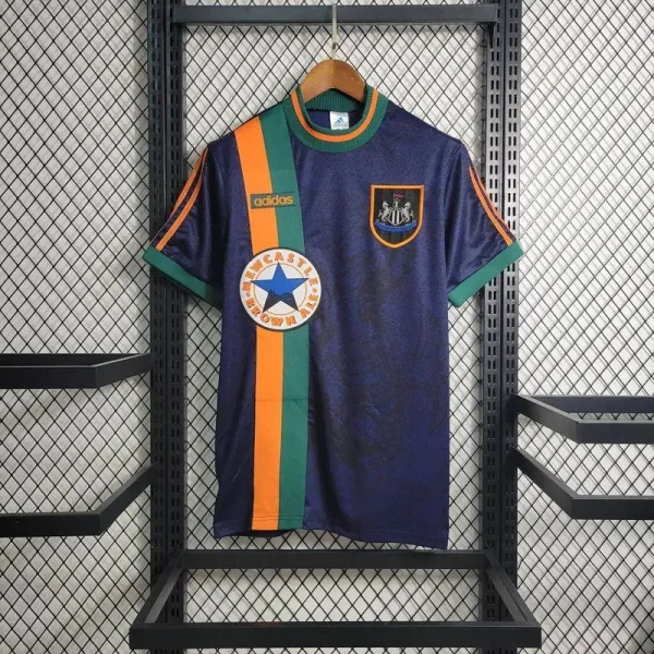 Newcastle United 1997/98 Away Retro Jersey