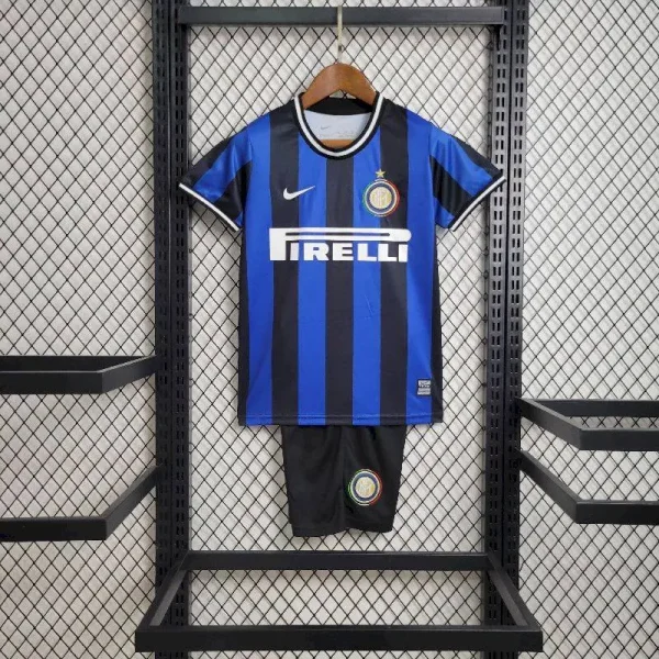 Inter Milan 2009/10 Home Kids Jersey And Shorts Kit